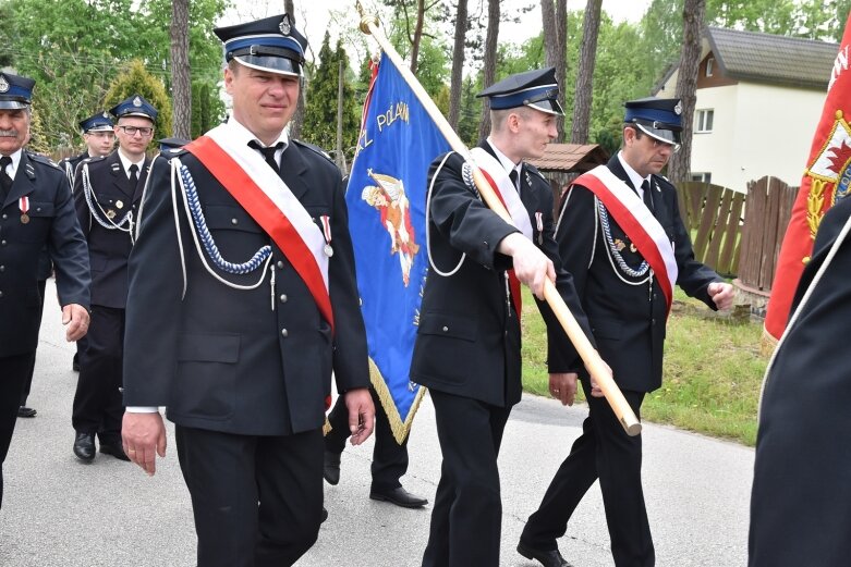  Nowy wóz bojowy już poświęcony, teraz druhowie marzą o rozbudowie i remoncie strażnicy 