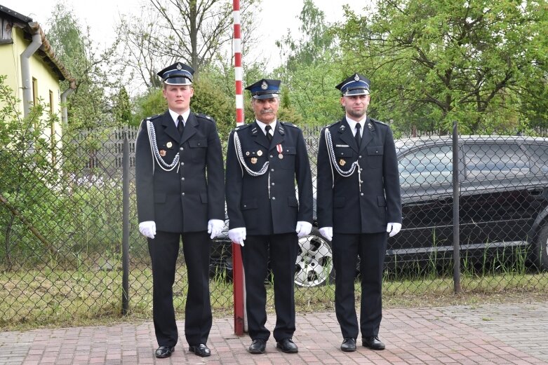  Nowy wóz bojowy już poświęcony, teraz druhowie marzą o rozbudowie i remoncie strażnicy 