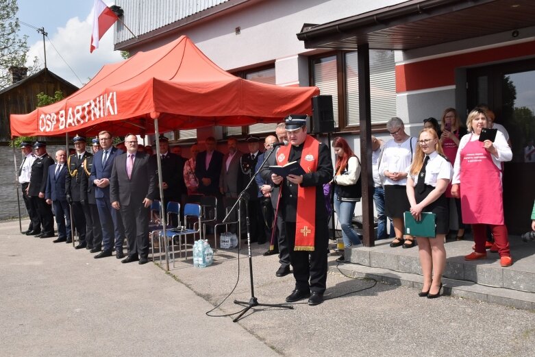  Nowy wóz bojowy już poświęcony, teraz druhowie marzą o rozbudowie i remoncie strażnicy 