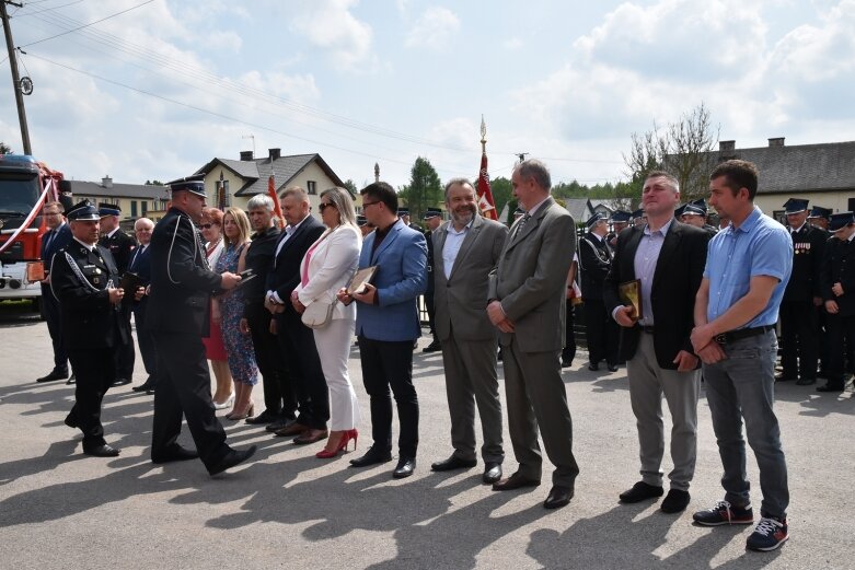  Nowy wóz bojowy już poświęcony, teraz druhowie marzą o rozbudowie i remoncie strażnicy 