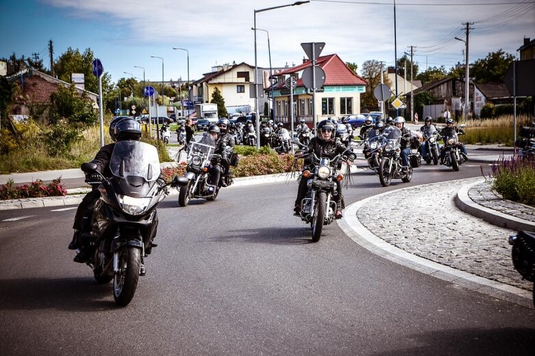  Parada motocyklistów w Skierniewicach. Mamy ich zdjęcia 