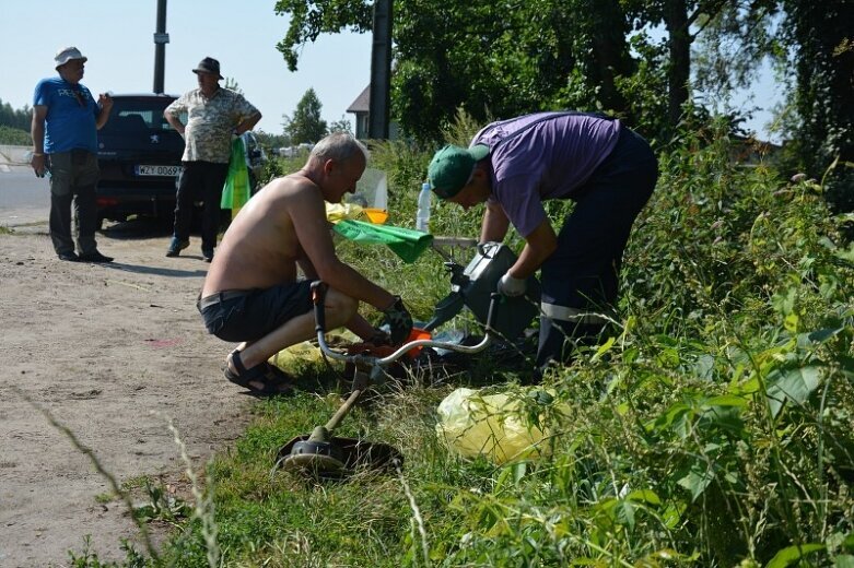  Wędkarze sprzątali brzegi zbiornika w Korytowie 
