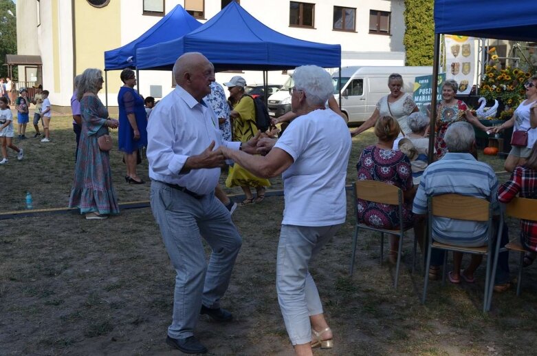  Moc atrakcji na gminnych dożynkach w Puszczy Mariańskiej  