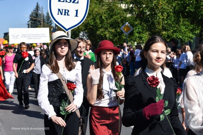  Barwna parada ulicami Skierniewic 