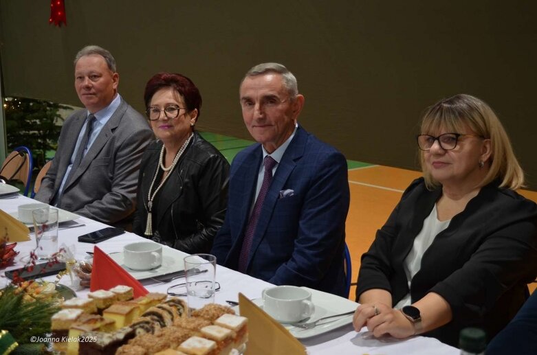  Wigilijny wieczór z Zespole Szkół w Głuchowie  