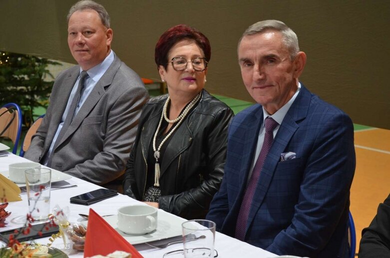  Wigilijny wieczór z Zespole Szkół w Głuchowie  