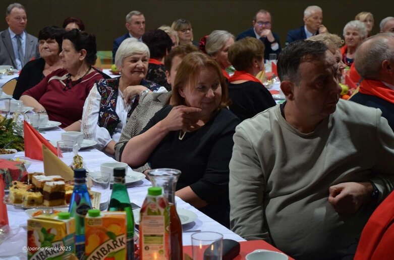  Wigilijny wieczór z Zespole Szkół w Głuchowie  