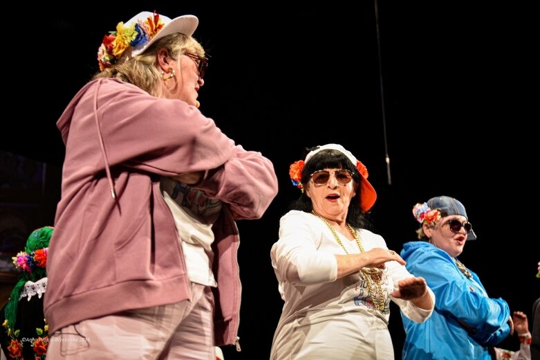  Wielka rewia seniorów w Skierniewicach 