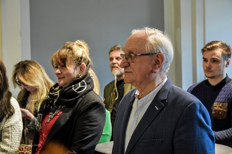  Trzy damy wśród tulipanów. Wilanów zakwitł, Skierniewice wybrzmiały 