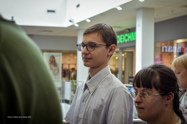  Galeria w galerii. Artyści STO5 pokazują w Dekadzie swój świat 