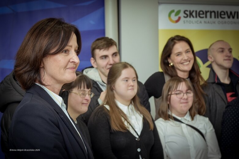  Galeria w galerii. Artyści STO5 pokazują w Dekadzie swój świat 