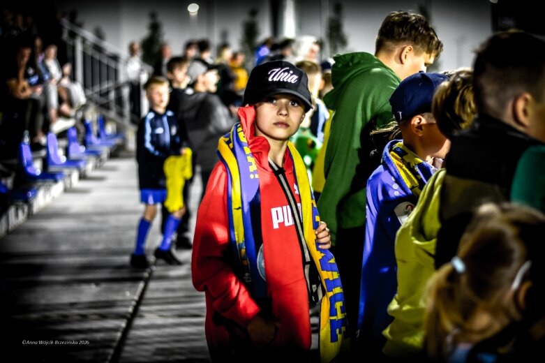  Pożegnanie Unii z II ligą. Ten mecz wygrali kibice 