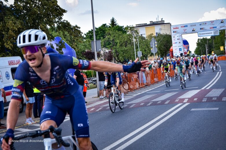  Marceli Bogusławski wygrał w Skierniewicach. Trzeci etap, trzecie zwycięstwo i historia na Reymonta 