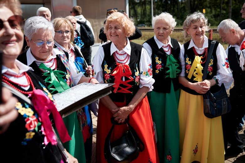  Po 25 latach pociągi mają wrócić do Mszczonowa. Umowa za blisko 1,5 mld zł 