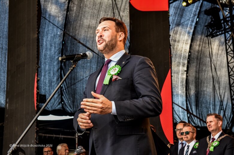  Parada, duma i klucz do pałacu. Skierniewice otworzyły Święto Kwiatów 