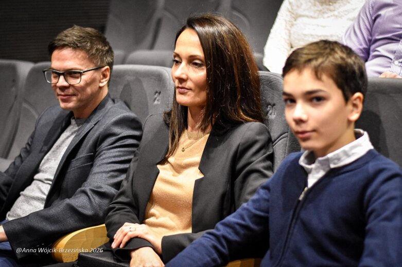  Ponad 250 uczniów odebrało stypendia Prezydenta Miasta Skierniewice 